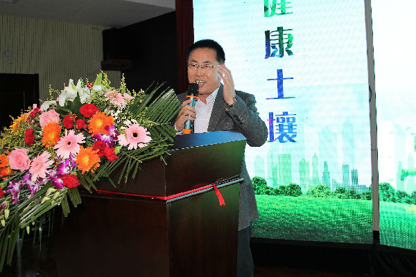 中国化工报社社长崔学军