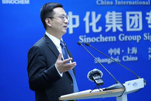 張偉總裁_副本.jpg